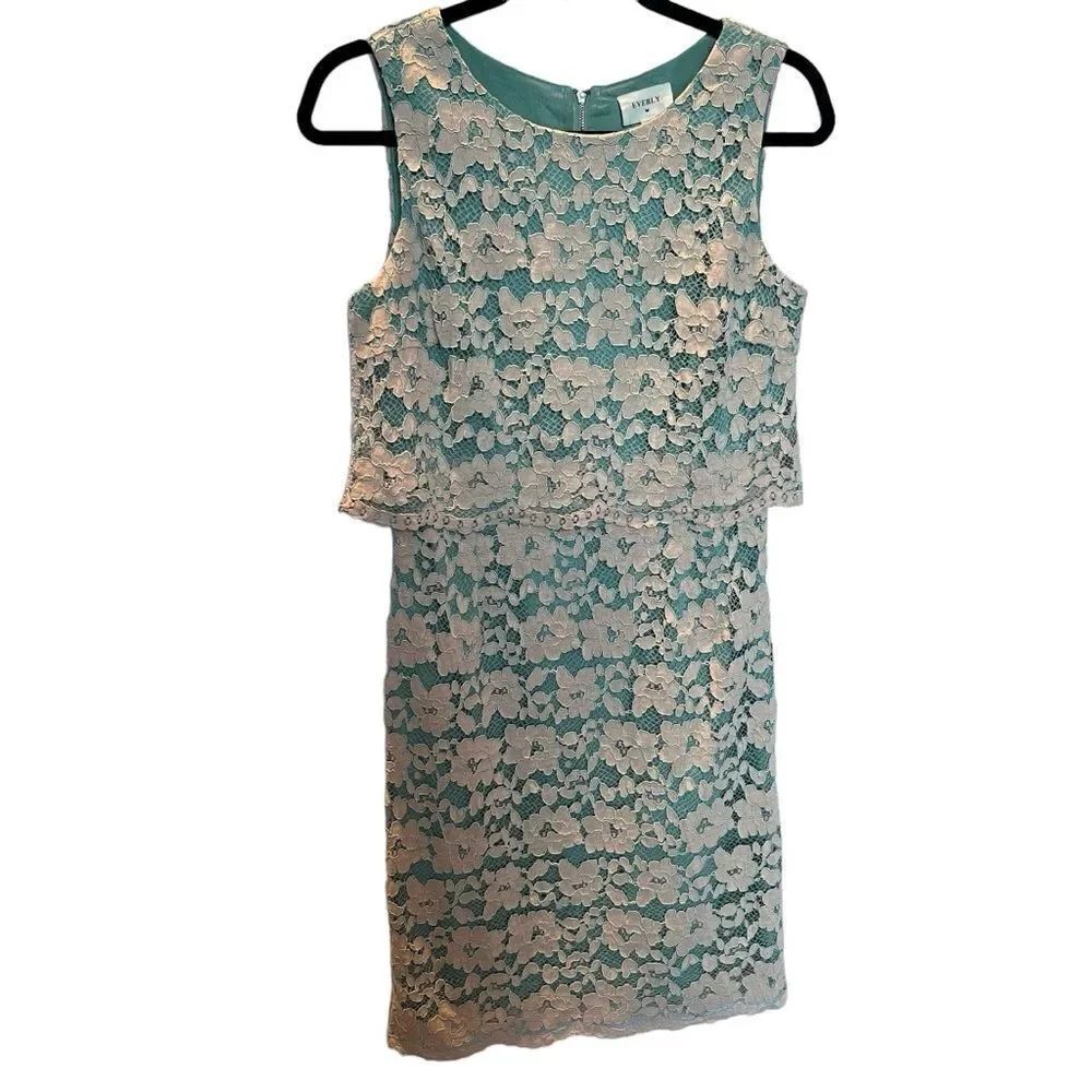 Everly Women's Sleeveless Shift Dress Peach Lace over Seafoam Green Size Small